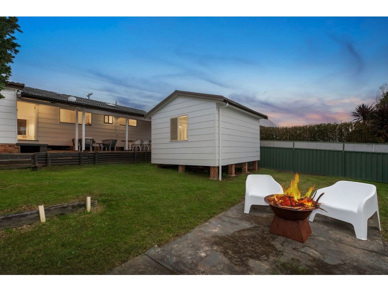 82 Lowanna Avenue, Forresters Beach NSW 2260
