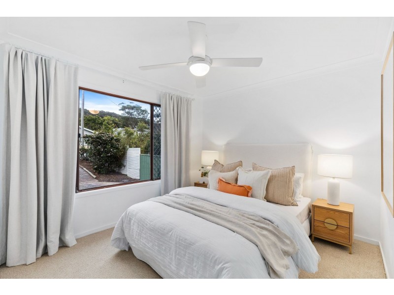 82 Lowanna Avenue, Forresters Beach NSW 2260