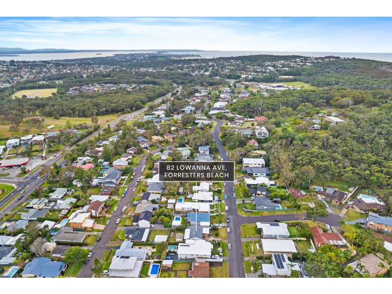 82 Lowanna Avenue, Forresters Beach NSW 2260