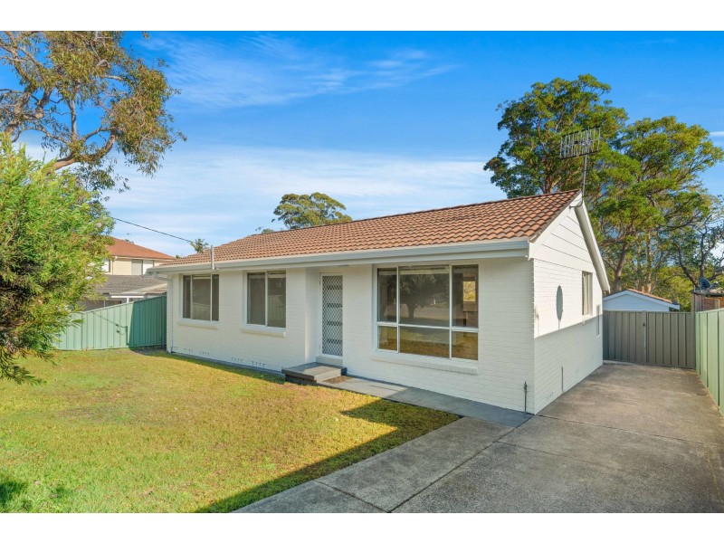 28 Poplars Avenue, Bateau Bay NSW 2261
