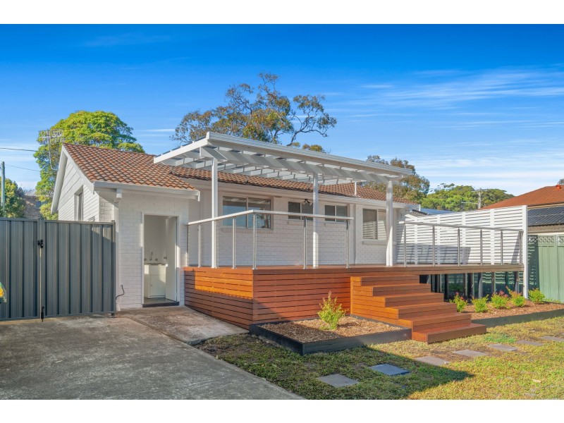 28 Poplars Avenue, Bateau Bay NSW 2261