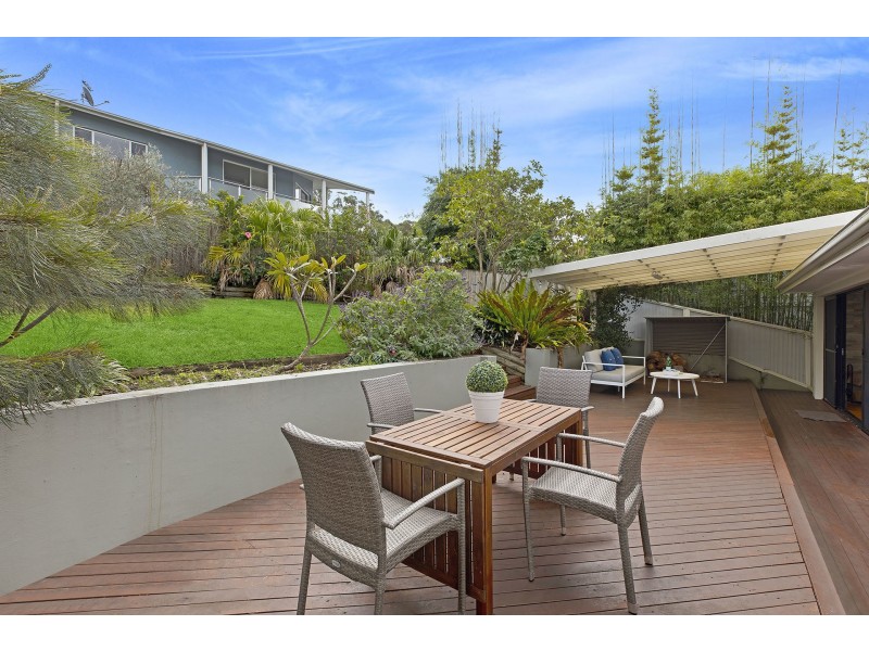 15 Beachcomber Parade, North Avoca NSW 2260