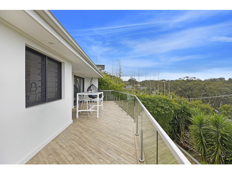 15 Beachcomber Parade, North Avoca NSW 2260