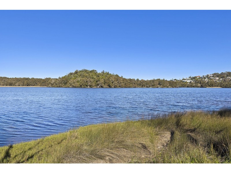 98 Blue Bell Drive, Wamberal NSW 2260