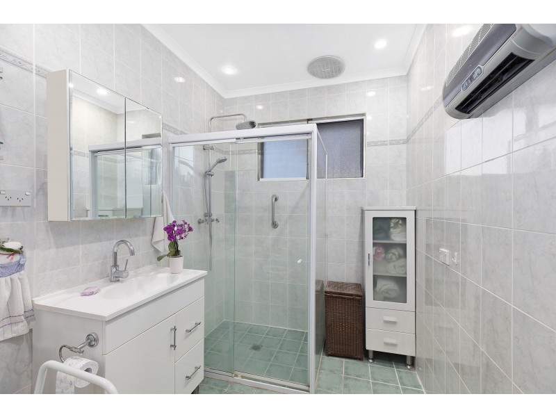 500 Pacific Highway, Wyoming NSW 2250