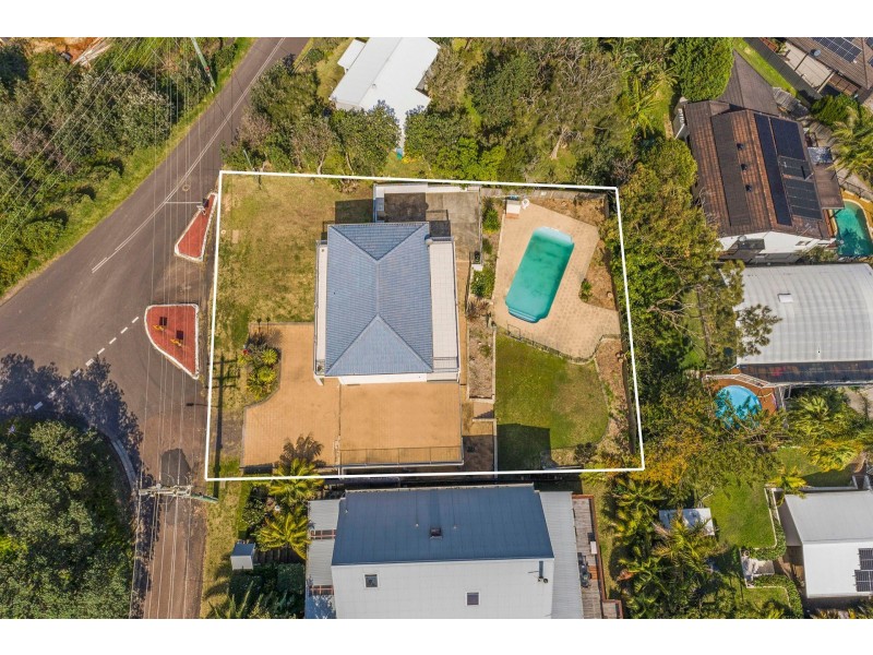 1 Yumbool Close, Forresters Beach NSW 2260