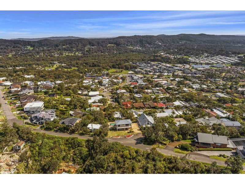 1 Yumbool Close, Forresters Beach NSW 2260