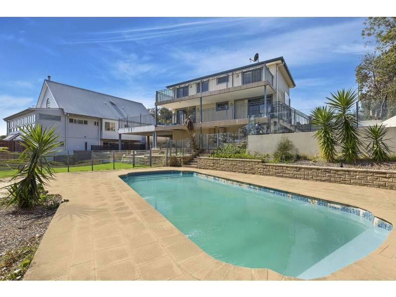 1 Yumbool Close, Forresters Beach NSW 2260