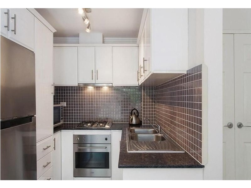 8/187-189 Albany Street, Point Frederick NSW 2250