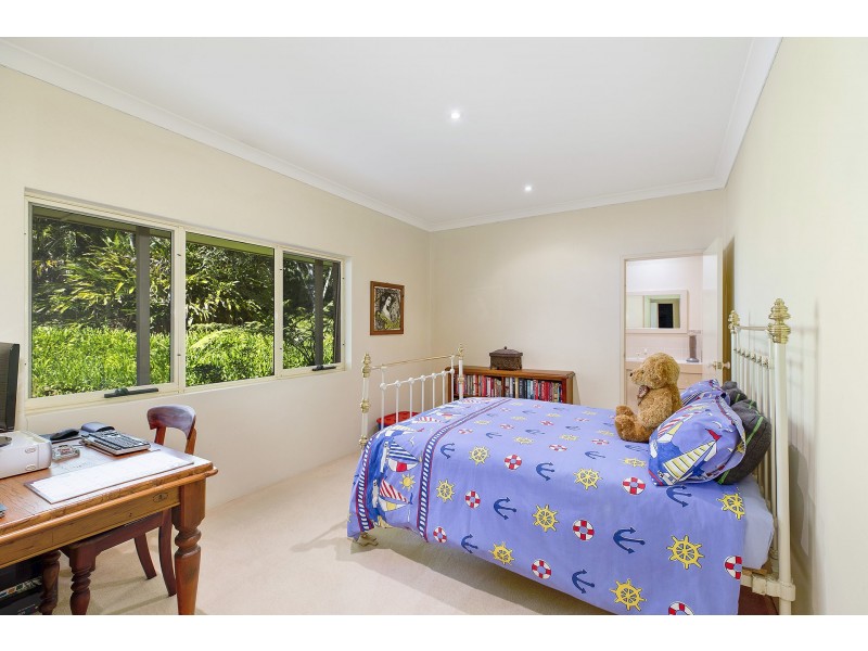 243 Oak Road, Matcham NSW 2250