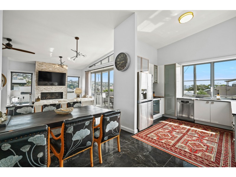 2/3 Tiarri Crescent, Terrigal NSW 2260