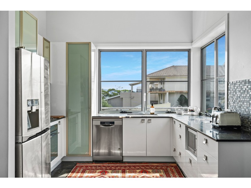 2/3 Tiarri Crescent, Terrigal NSW 2260