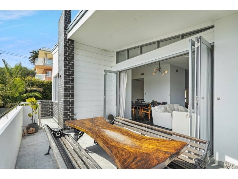 2/3 Tiarri Crescent, Terrigal NSW 2260
