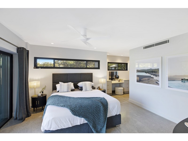 1/245 The Round Drive, Avoca Beach NSW 2251