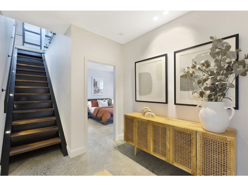 1/245 The Round Drive, Avoca Beach NSW 2251