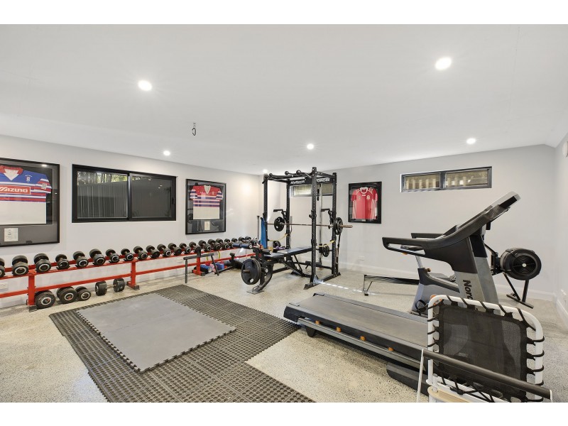 1/245 The Round Drive, Avoca Beach NSW 2251