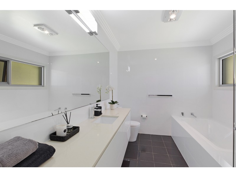 4 Banbury Close, Terrigal NSW 2260