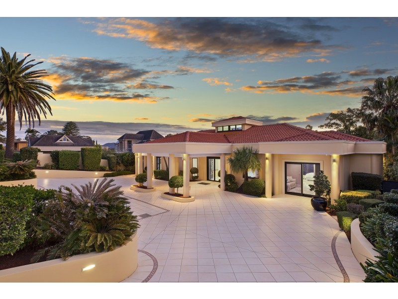 32 Albany Street, Point Frederick NSW 2250
