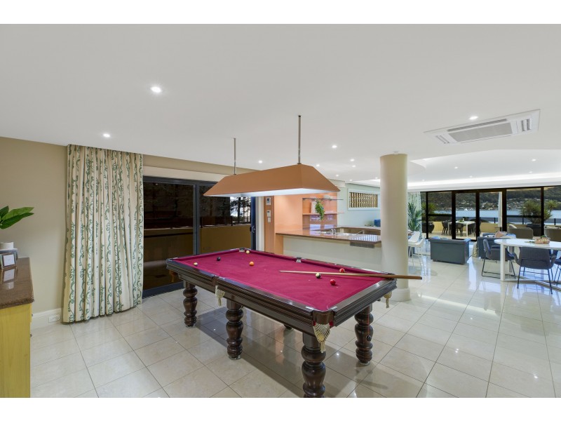 32 Albany Street, Point Frederick NSW 2250