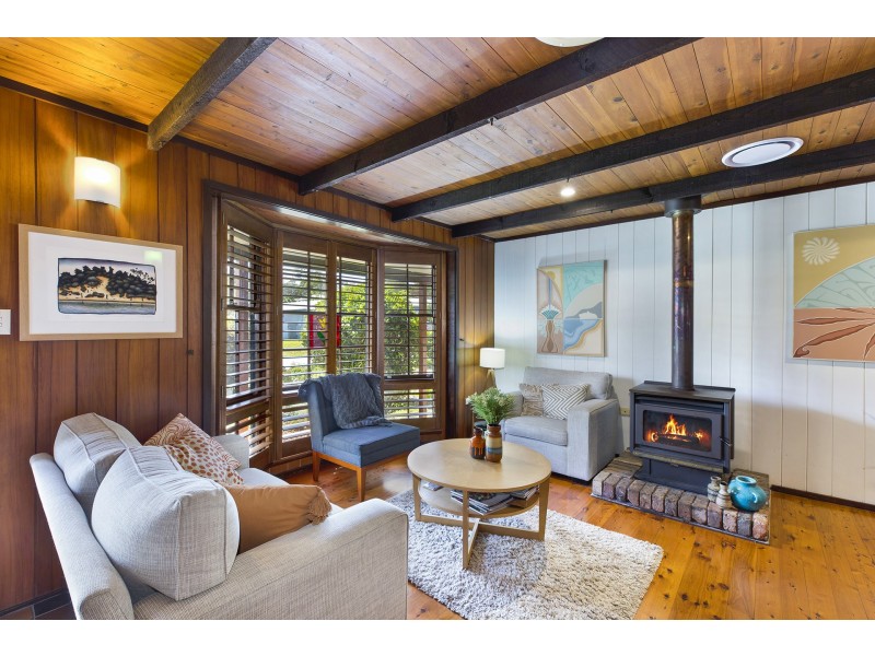 14 Windsor Road, Wamberal NSW 2260