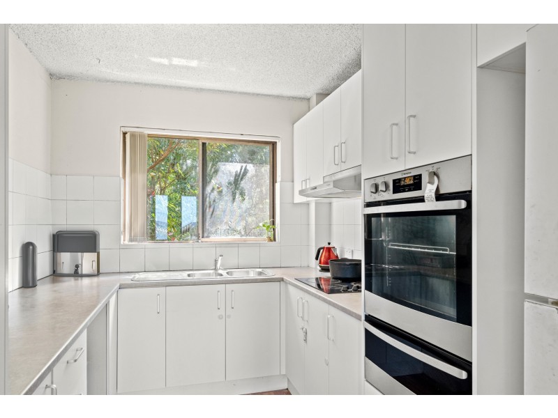 4/2 Broadview Avenue, Gosford NSW 2250