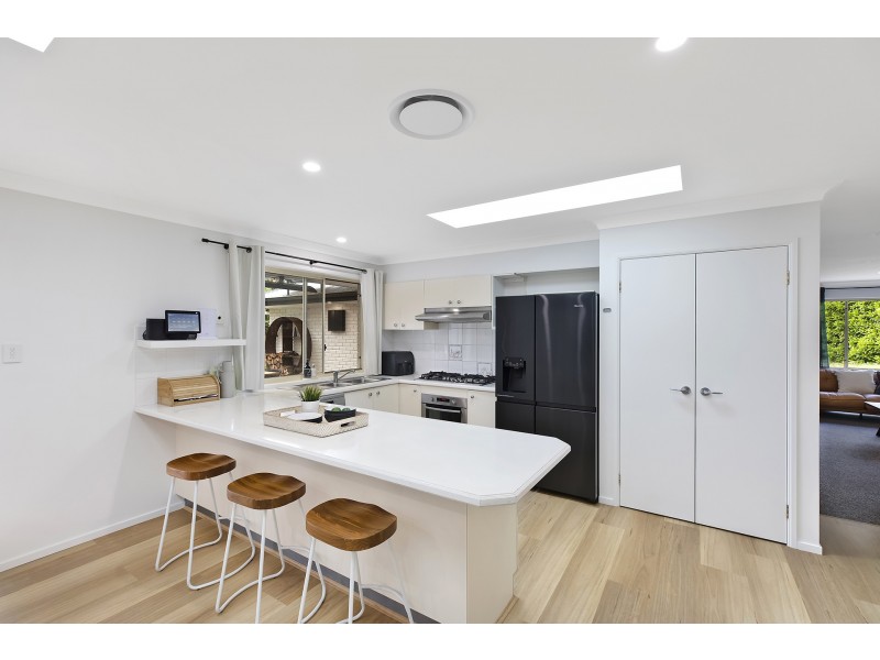 1 Oak Road, Matcham NSW 2250