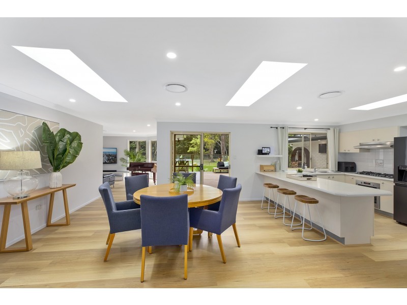 1 Oak Road, Matcham NSW 2250