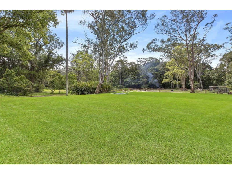 1 Oak Road, Matcham NSW 2250