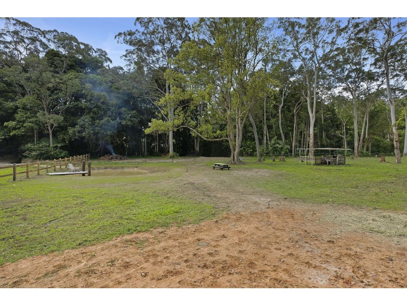 1 Oak Road, Matcham NSW 2250