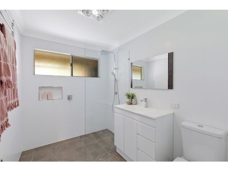 2/79 Aldinga Drive, Wamberal NSW 2260
