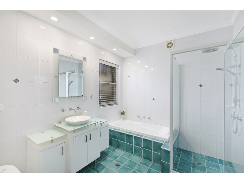 22 Clairvoux Road, Wamberal NSW 2260