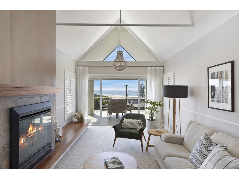 22 Clairvoux Road, Wamberal NSW 2260