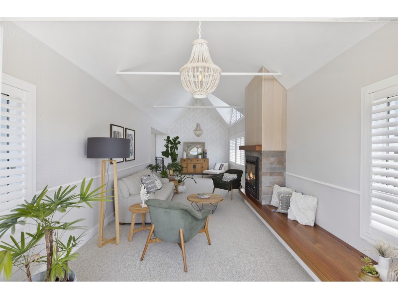 22 Clairvoux Road, Wamberal NSW 2260