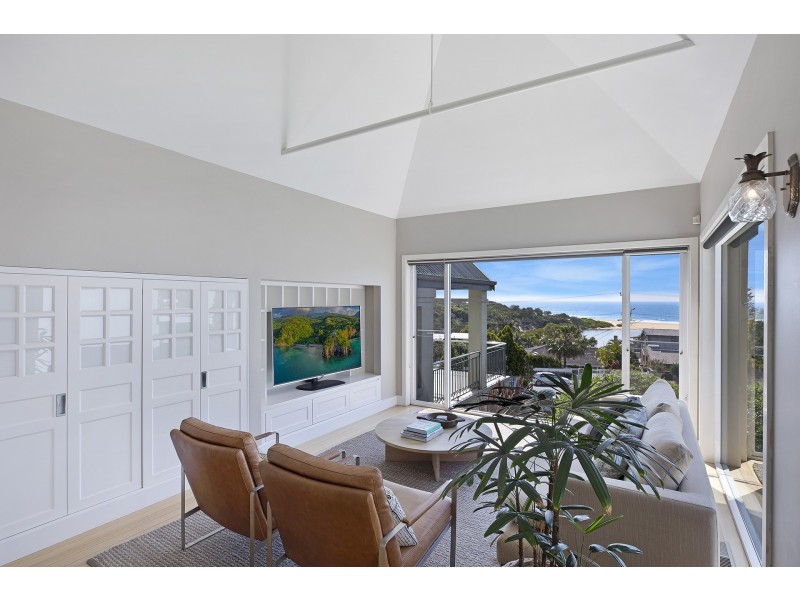 22 Clairvoux Road, Wamberal NSW 2260