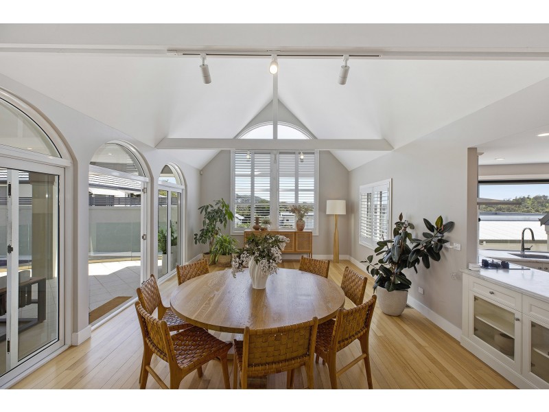 22 Clairvoux Road, Wamberal NSW 2260