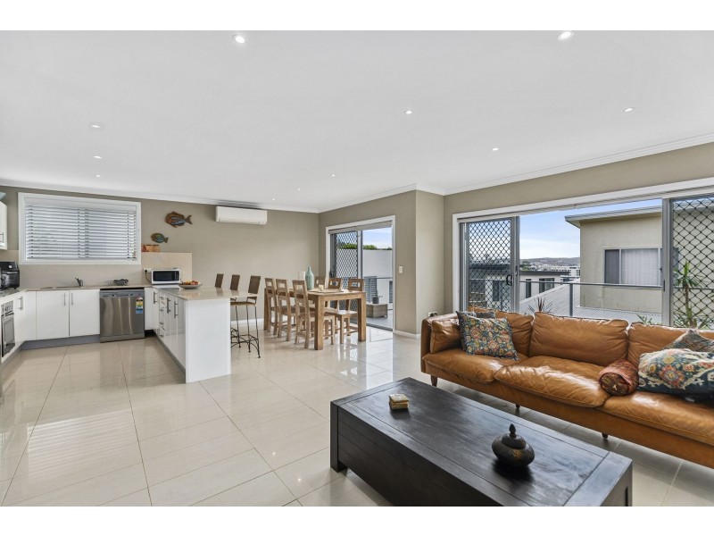 1/61-63 Scenic Highway, Terrigal NSW 2260