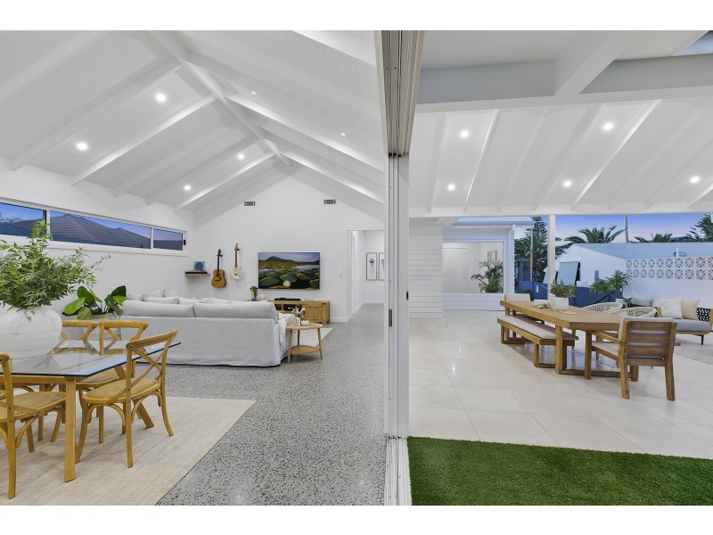 15 Leonard Street, The Entrance North NSW 2261