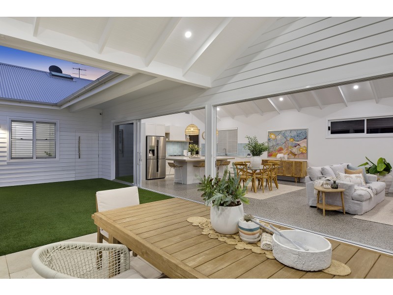 15 Leonard Street, The Entrance North NSW 2261