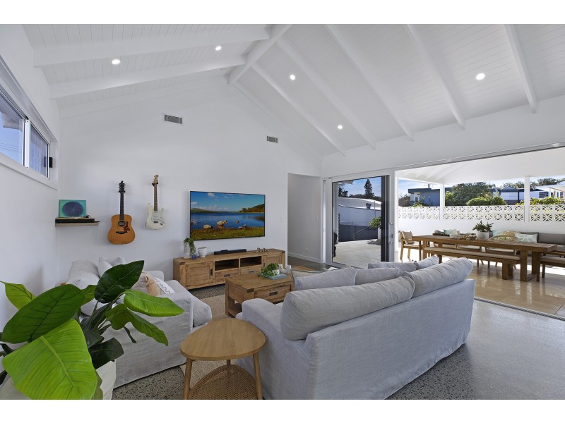 15 Leonard Street, The Entrance North NSW 2261