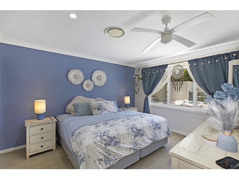 6 Hayley Close, Tumbi Umbi NSW 2261