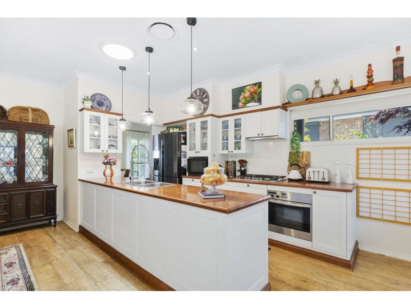 18 Stratford Park Drive, Terrigal NSW 2260