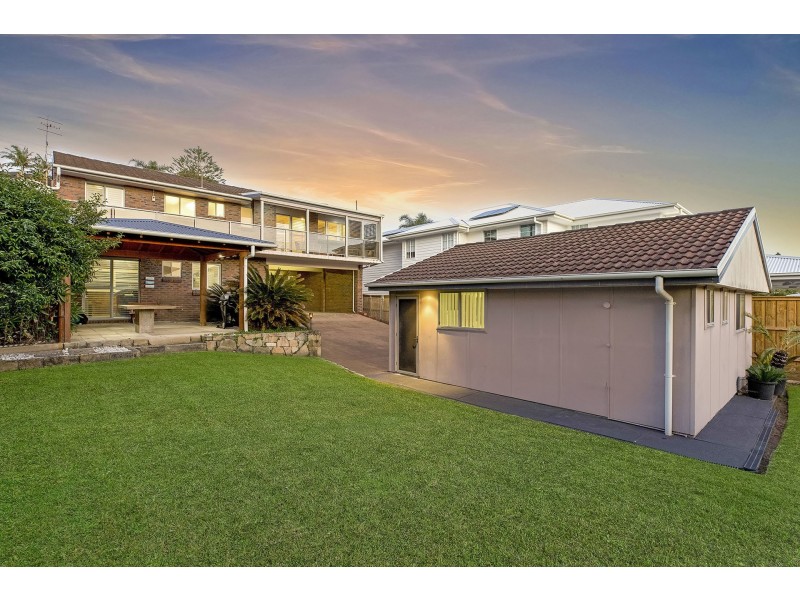 7 View Street, North Avoca NSW 2260