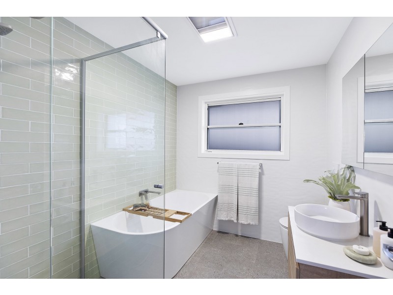 27 Bundara Avenue, Wamberal NSW 2260