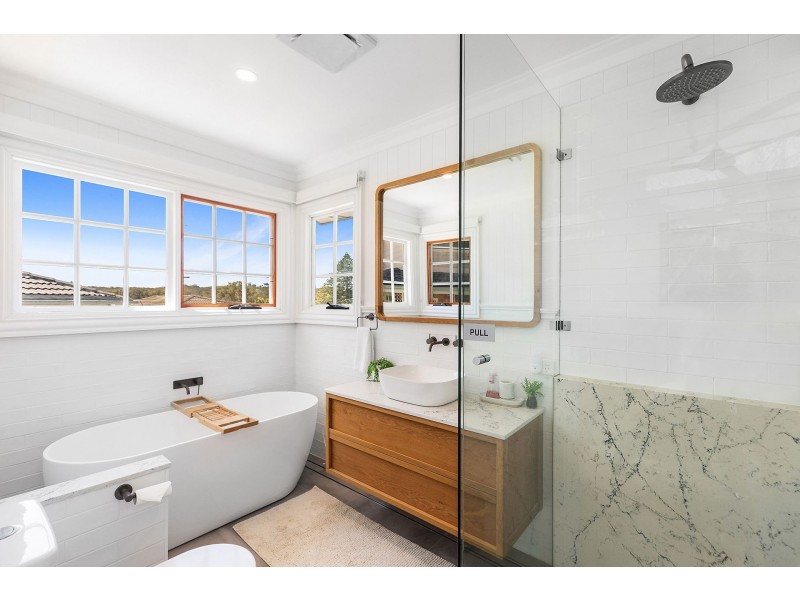 1 Buttaba Road, Brightwaters NSW 2264