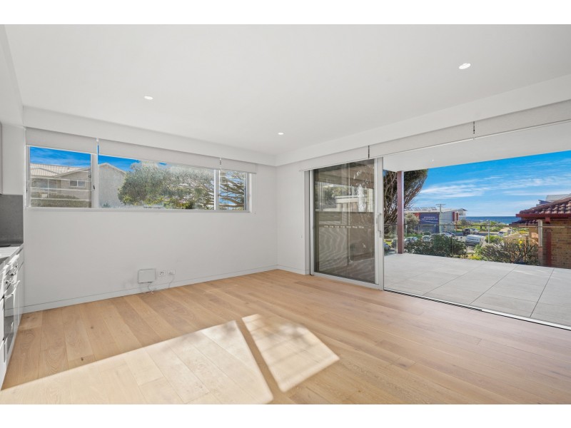 1/127 Ocean View Drive, Wamberal NSW 2260