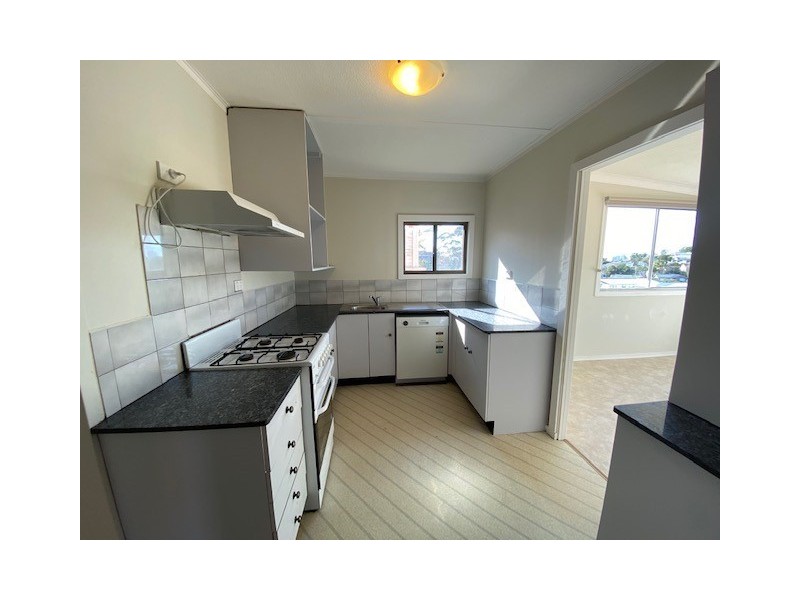 1/8 Parry Avenue, Terrigal NSW 2260