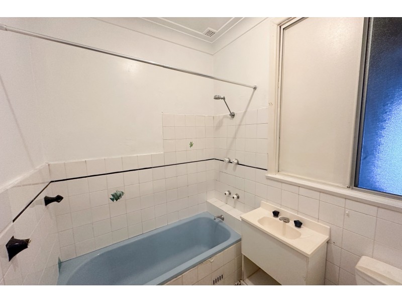 54B York Street, East Gosford NSW 2250