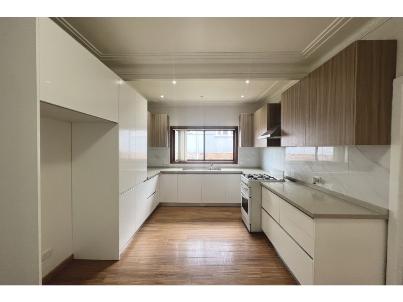 70 Wells Street, East Gosford NSW 2250