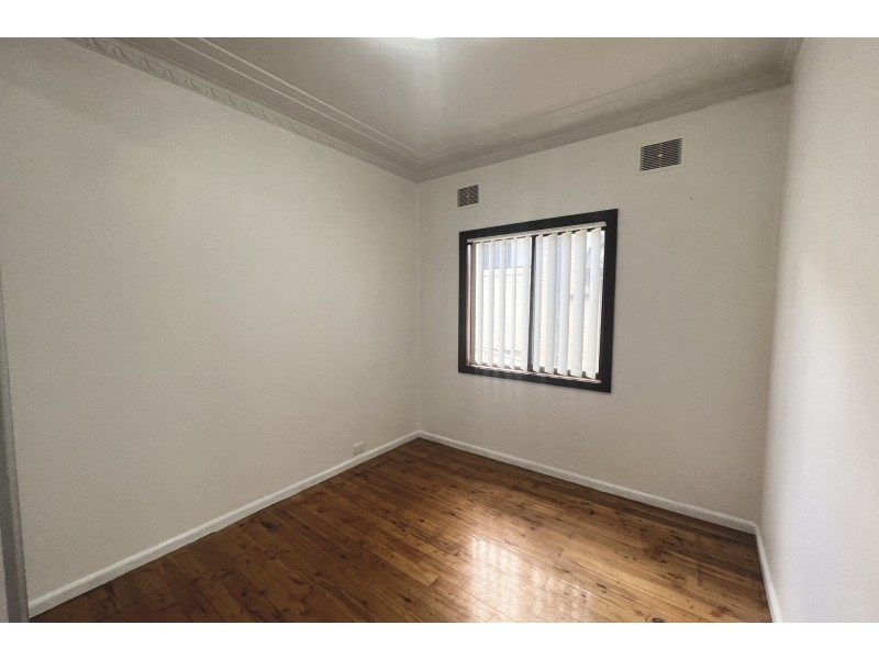 70 Wells Street, East Gosford NSW 2250