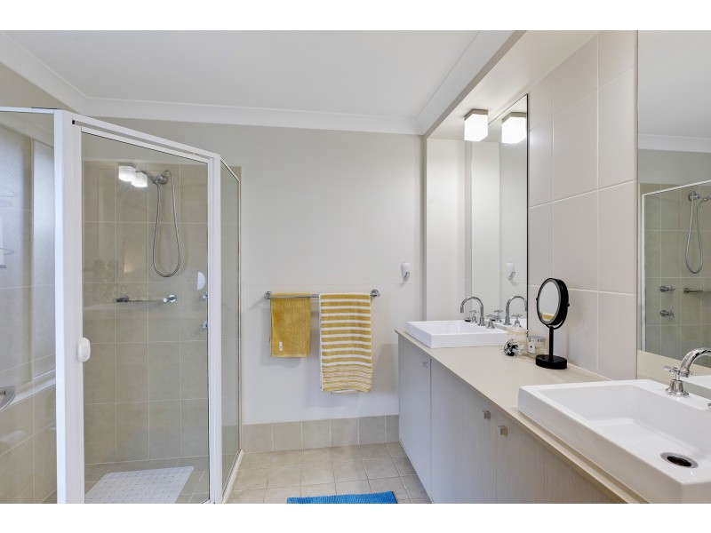 9 Queenscliff Place, Mardi NSW 2259